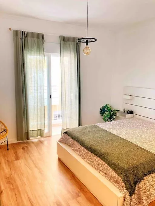 Shiny Apartment In The City Center Fuzeta 0*,